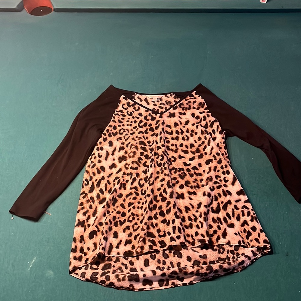 Leopard blouse. Soft sleeves. Barely worn
